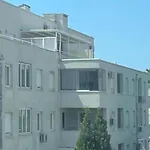 شقة Naomi Znjan *