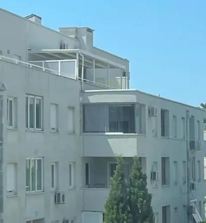 Appartement Naomi Znjan *