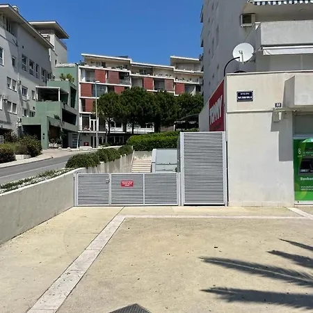 Naomi Znjan Appartement