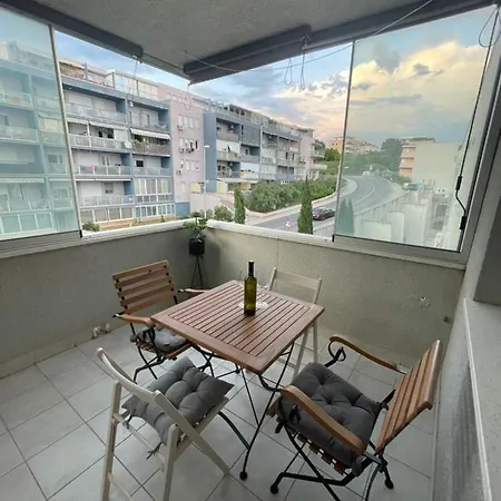 Apartment Naomi Znjan Split