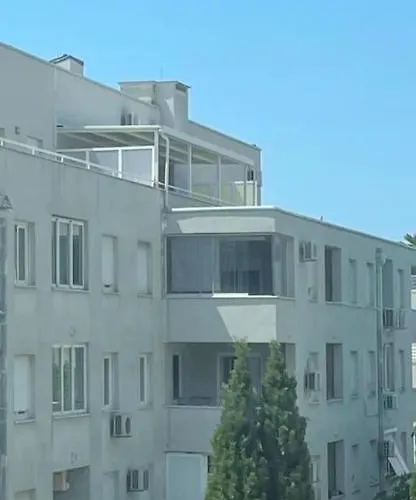 Apartment Naomi Znjan *