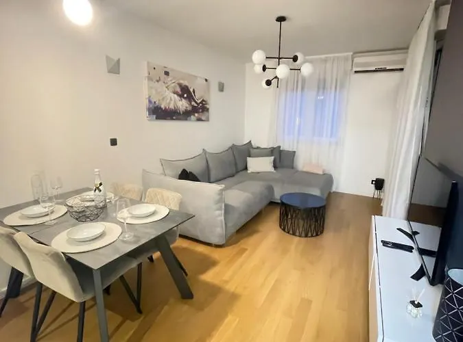 Naomi Znjan Apartment Split