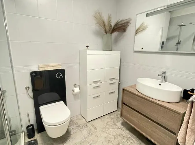 Naomi Znjan Apartment *